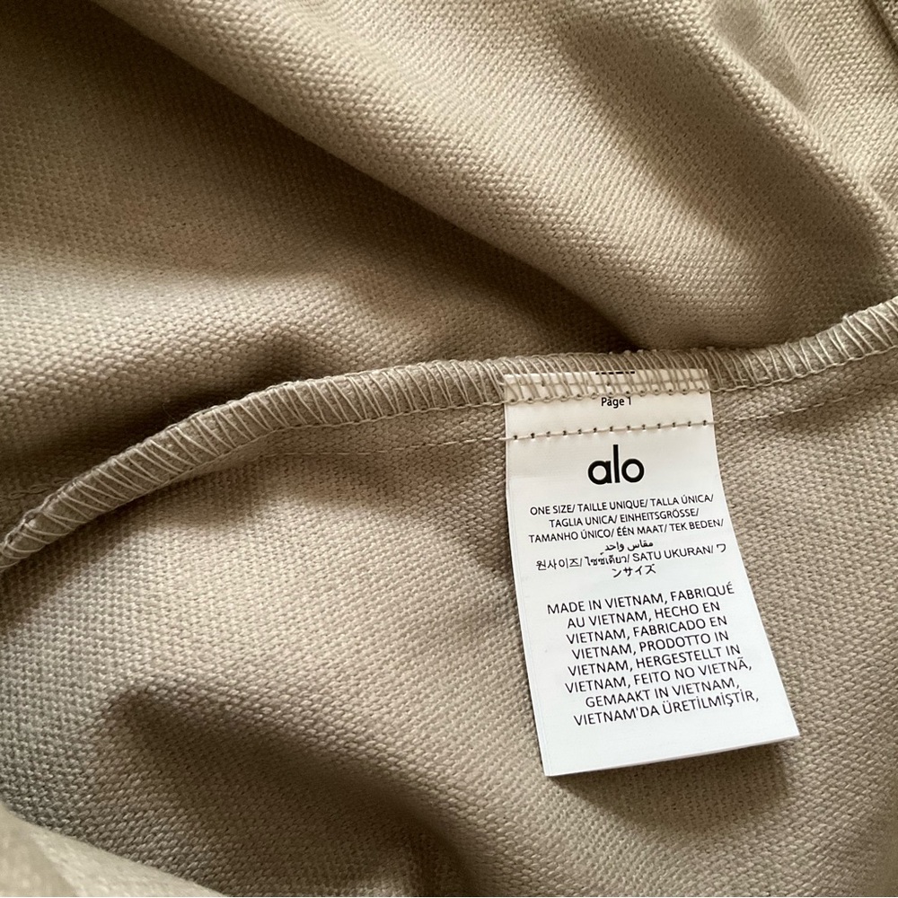 Alo Yoga Grey Tie Dye Shopper Tote Bag - Picture 5 of 12